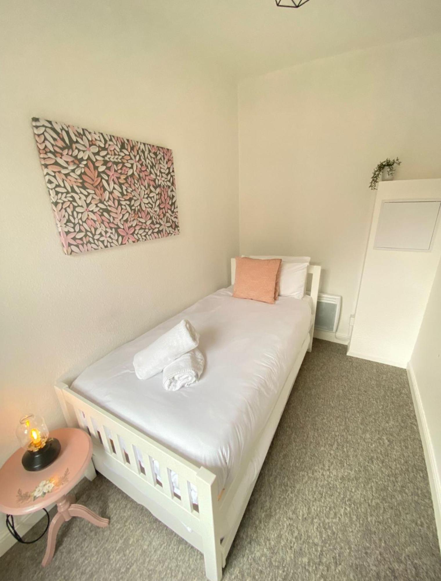 Seaside Escape In Central Bournemouth Spacious Stylish & Inviting Urban Heights ภายนอก รูปภาพ